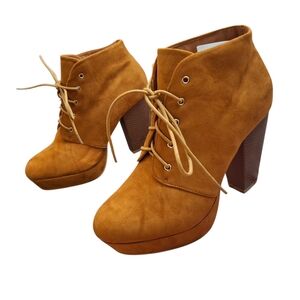 Bella Marie Goldie 21 Lace-Up Ankle Booties Size 10 New
